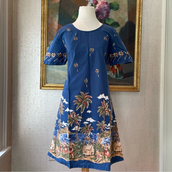Vintage Hawaiian Dress - Picture 1 of 4
